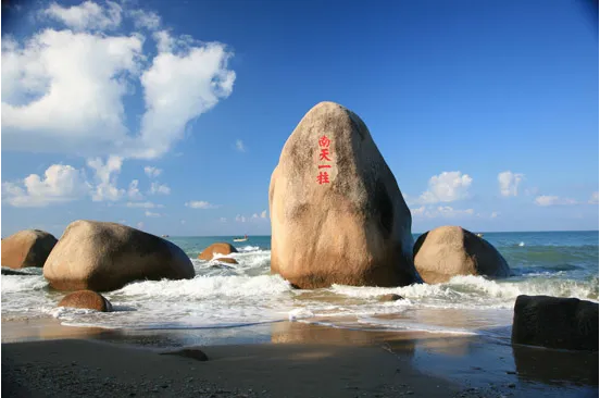化身蓝海卫士，守护三亚海滨丨杭州宝马会环境首个“海域保洁”项目正式签约进场